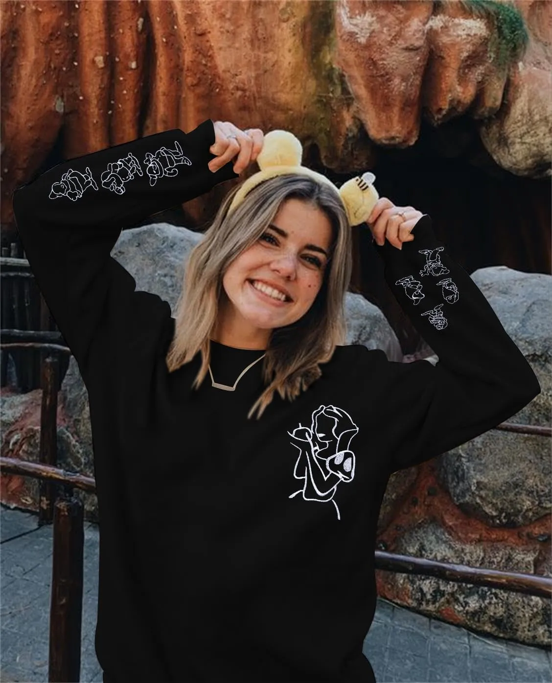 Magic Kingdom Sweatshirt Women Magical Castle Graphic Pullover Shirts Family Vacation Casual Long Sleeve Tops