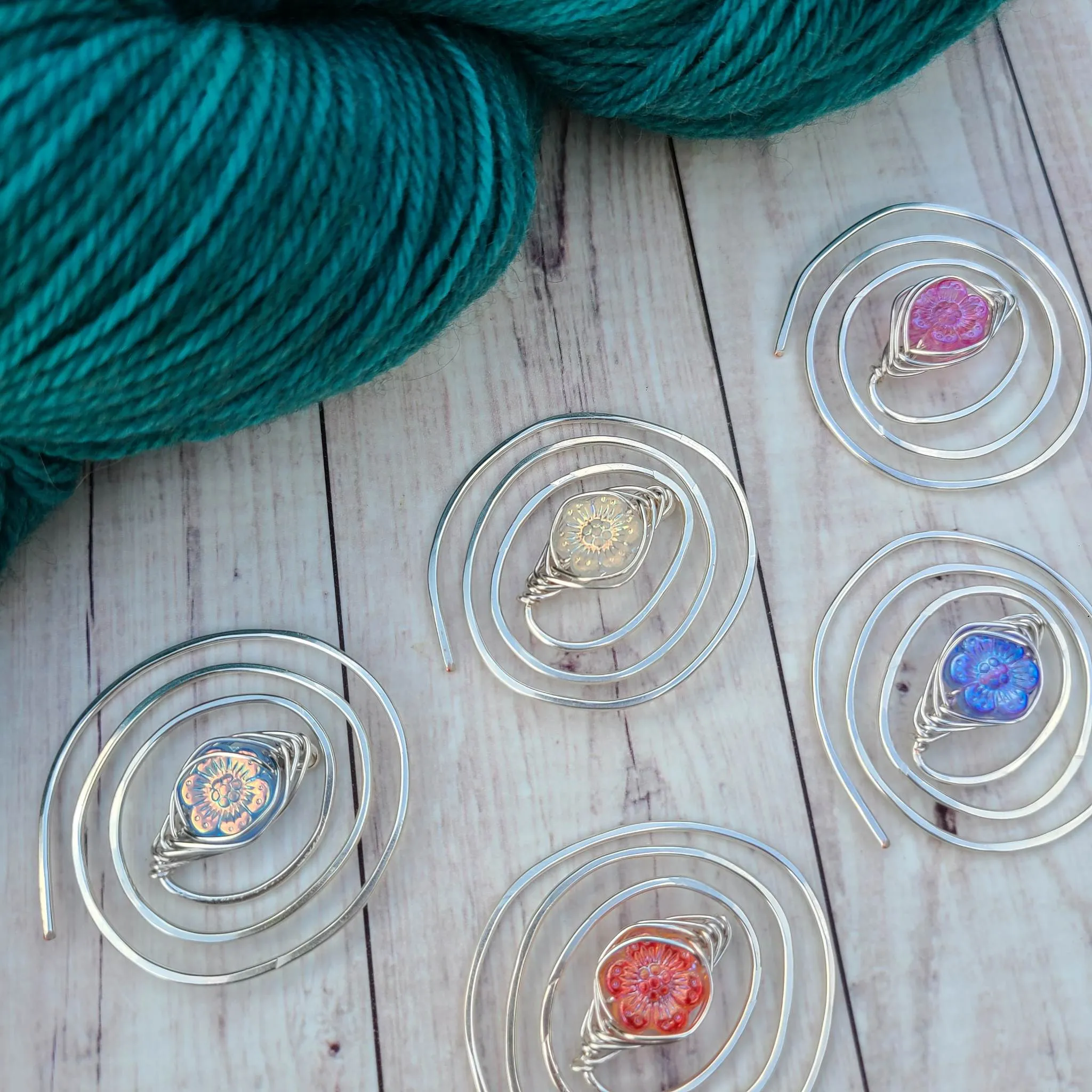 Periwinkle Shawl Pin - Twirl Silver