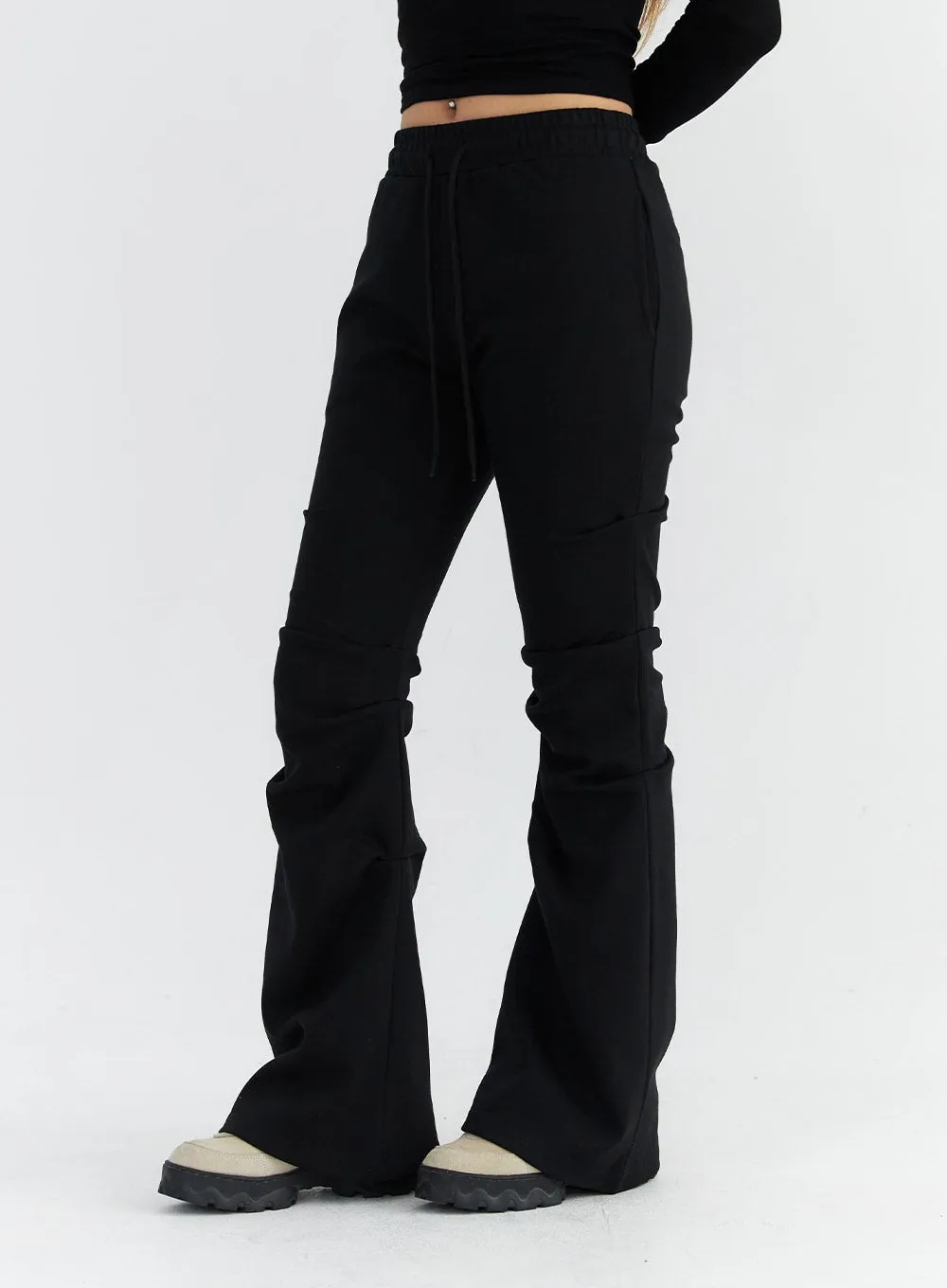 Pintuck Bootcut Jeans CO313