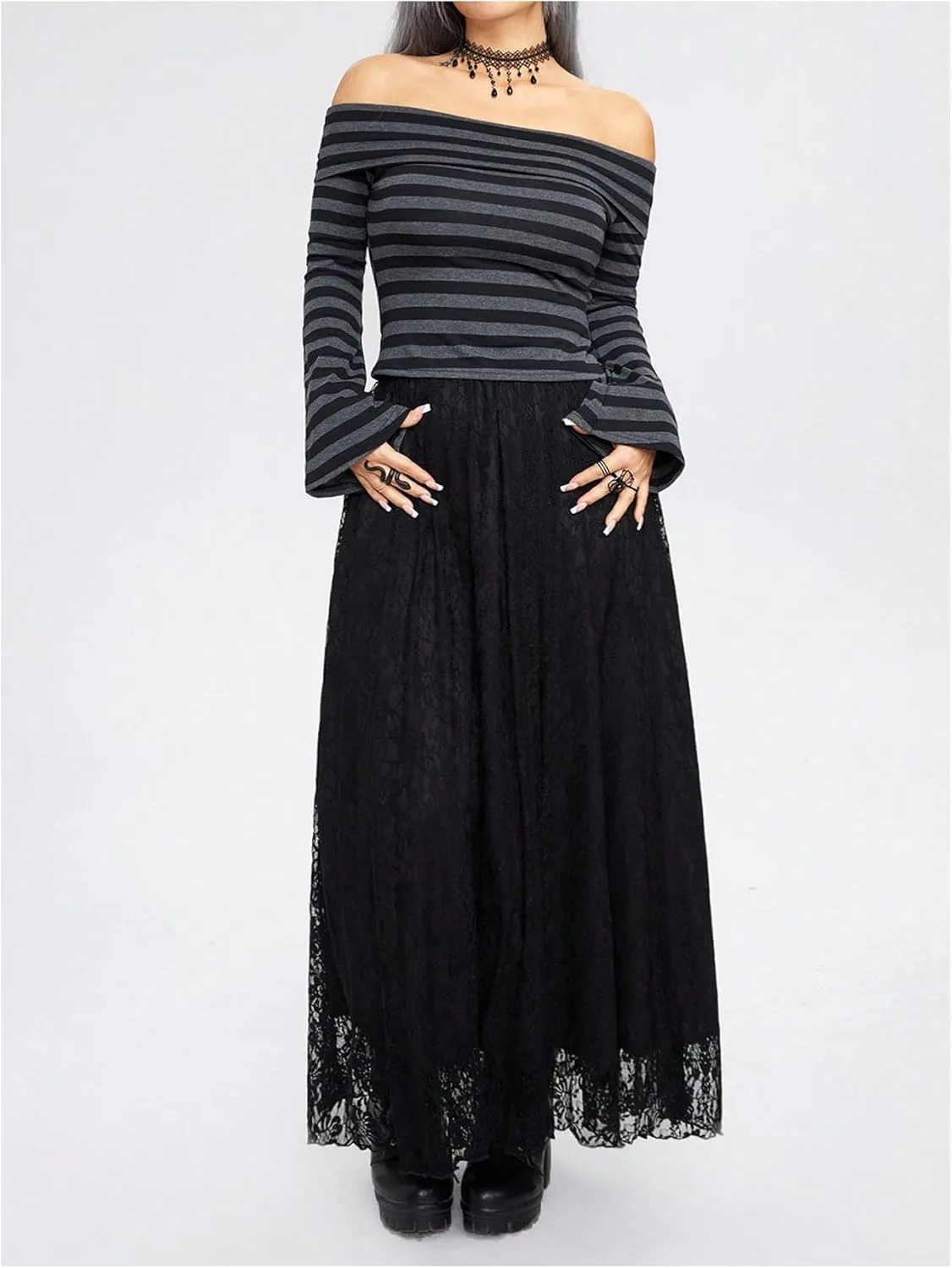 Verdusa Women's Contrast Lace High Waist Goth Maxi Skirts Flowy Flared Loose Long Skirts