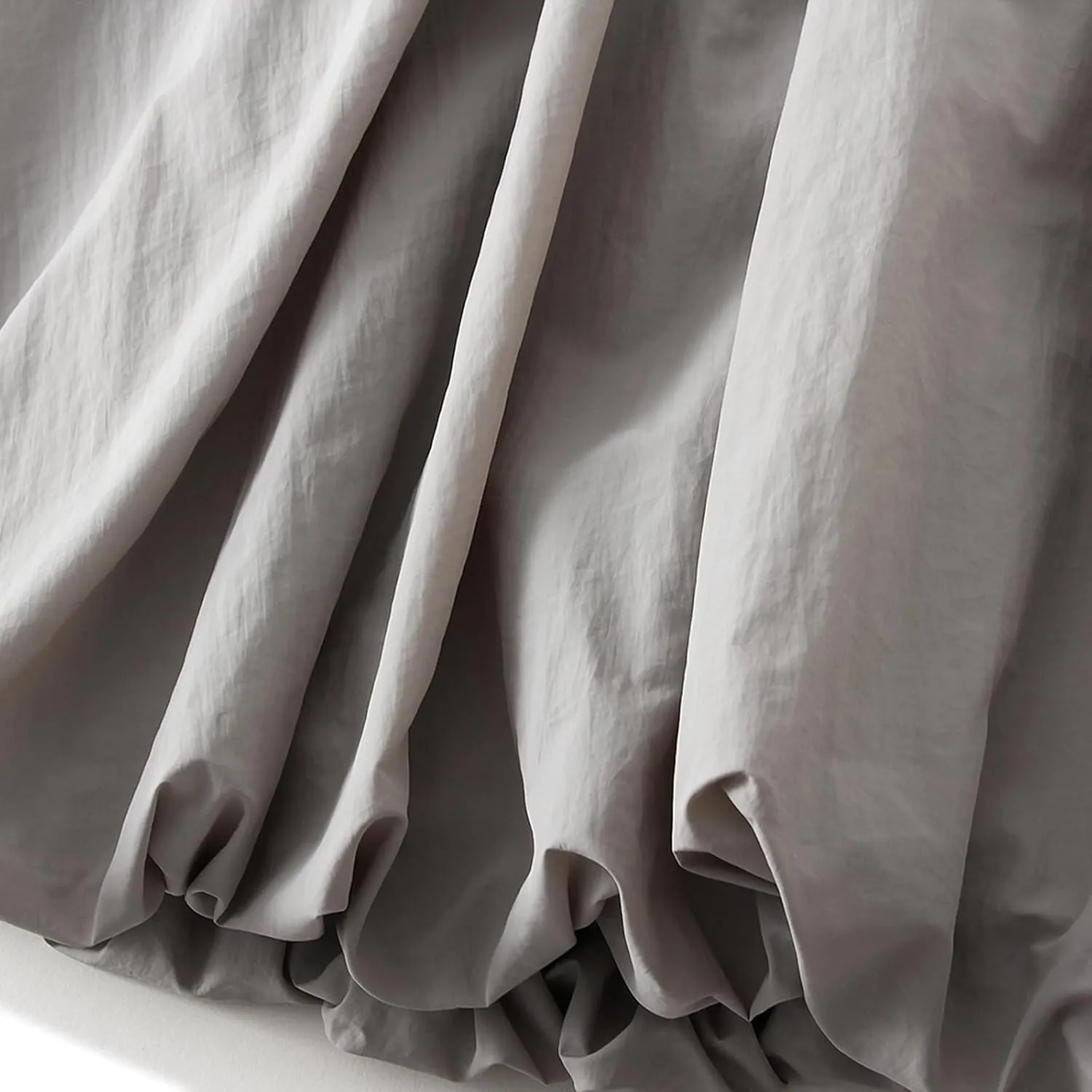 Women Y2K Bubble Maxi Skirt Elastic High Waist Pleated Flowy A Line Long Puff Skirts Ruffle Hem Balloon Skirts
