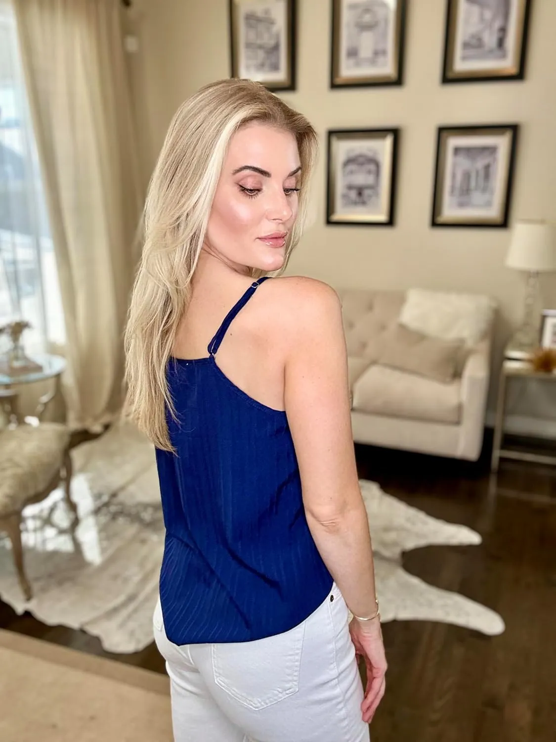 Zeagoo Camisole Tops for Women V-Neck Spaghetti Strap Tank Top Long Sexy Flowy Summer Textured Sleeveless Tops