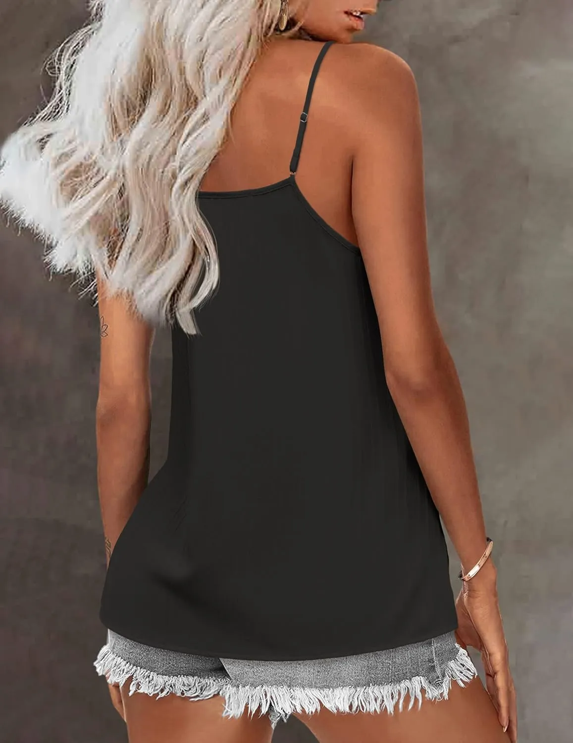 Zeagoo Camisole Tops for Women V-Neck Spaghetti Strap Tank Top Long Sexy Flowy Summer Textured Sleeveless Tops